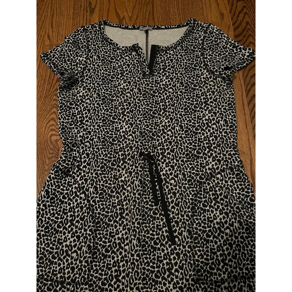 TALBOTS Black Animal Print Jersey Knit Split Neck Dress Sz Medium - Picture 4 of 6